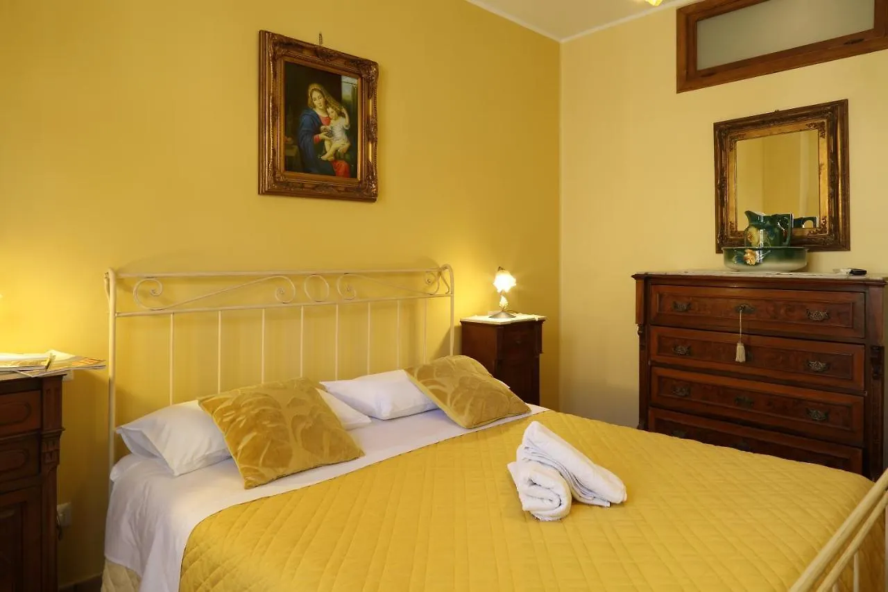 Appartamento Casa Antico Borgo Cuseni Taormina 0*,  Italia