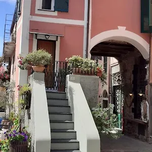 la-casetta-rosa-monterosso-al-mare.hotelitalianriviera.com/
